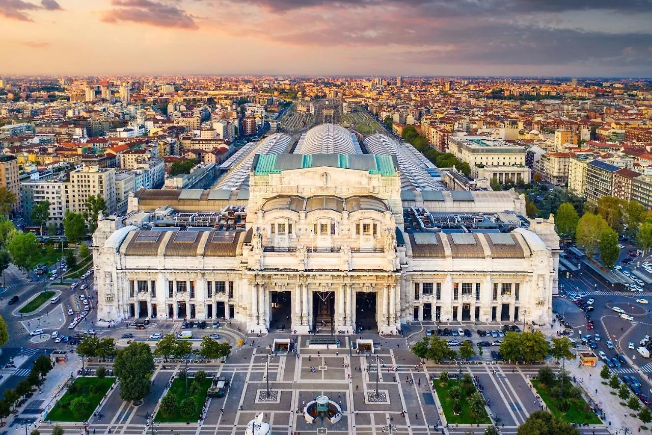 Duomo A 15 Minuti Di Metro-Suite Con Netflix Ad Affori M3 Milan 0*,  Italy